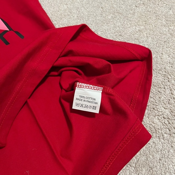 BNWT NEW Peace Collective x Keith Haring red t-shirt medium limited HTF - Picture 4 of 11